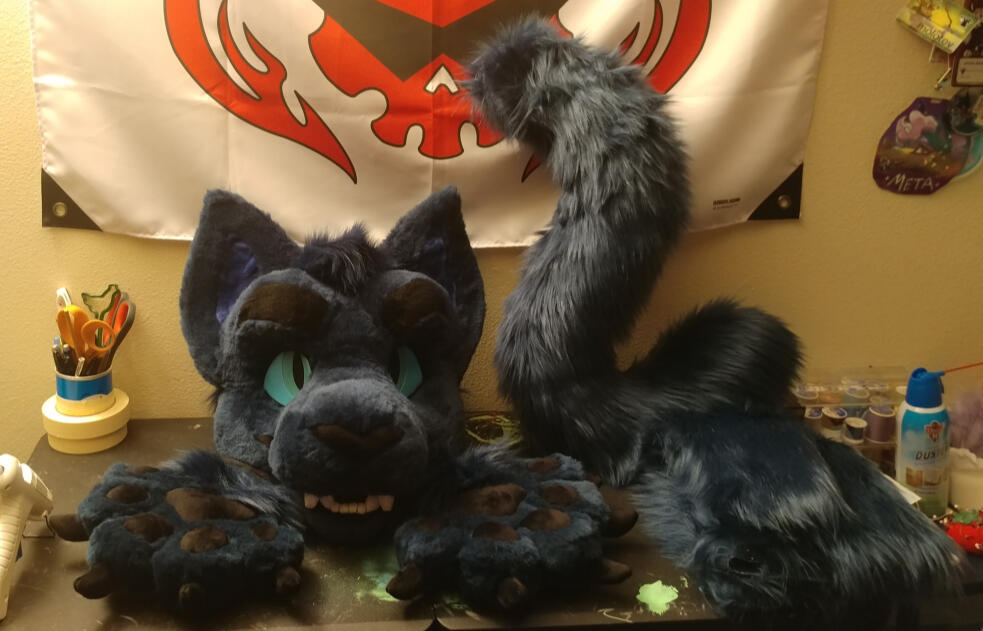 vesper1 The head, tail, handpaws, and arm sleeves of Vesper, a displacer beast with dark blue fur.